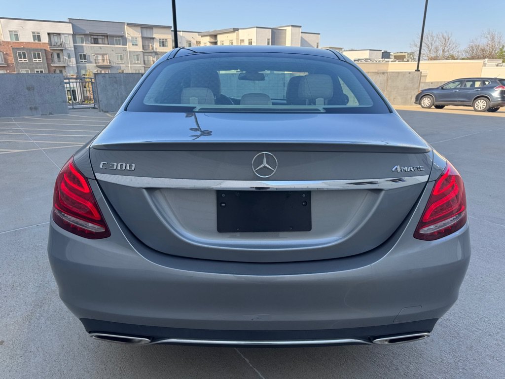 Used 2015 Mercedes-Benz C 300 4MATIC Sedan image 4