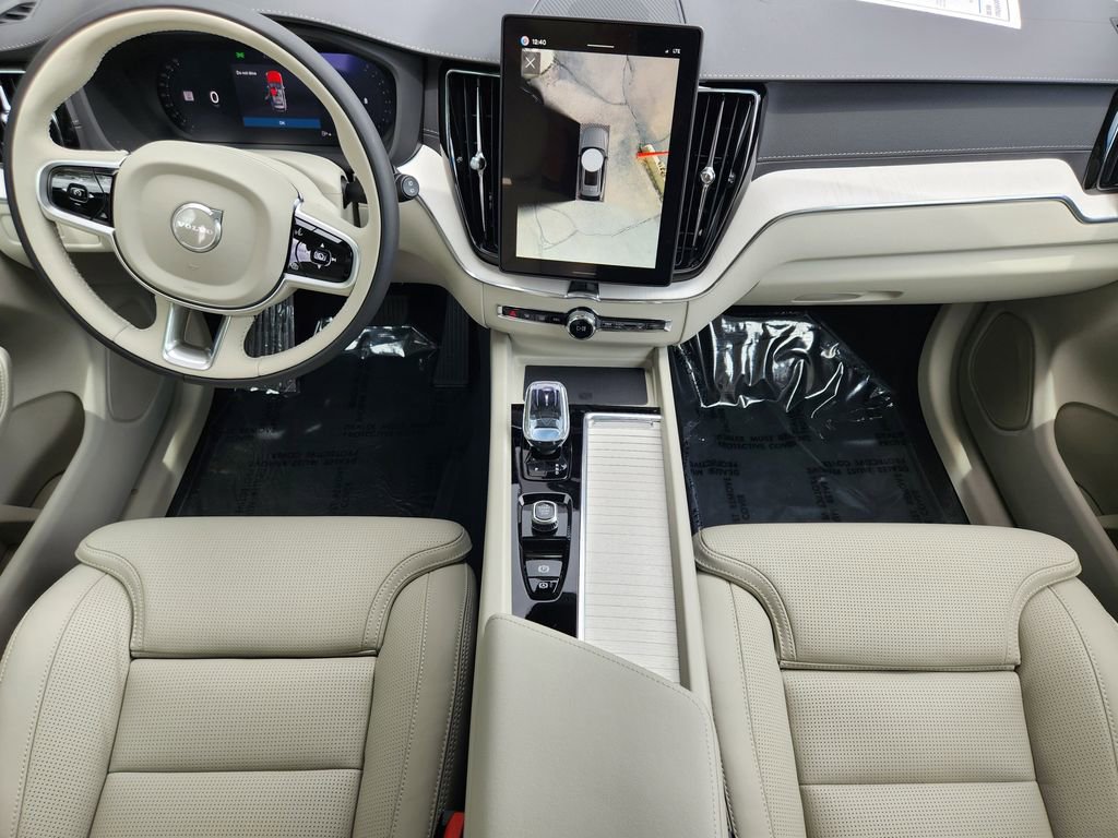 New 2026 Volvo XC60 B5 Ultra w/ Climate Package AWD/4WD image 16