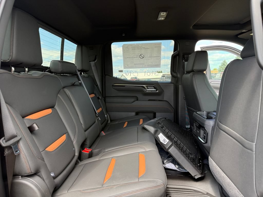 New 2026 GMC Sierra 1500 AT4 w/ AT4 Premium Package AWD/4WD image 34