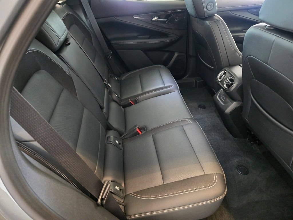 Certified 2024 Chevrolet Blazer EV LT AWD/4WD image 9