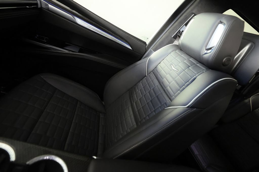 Used 2025 Cadillac Escalade V image 41