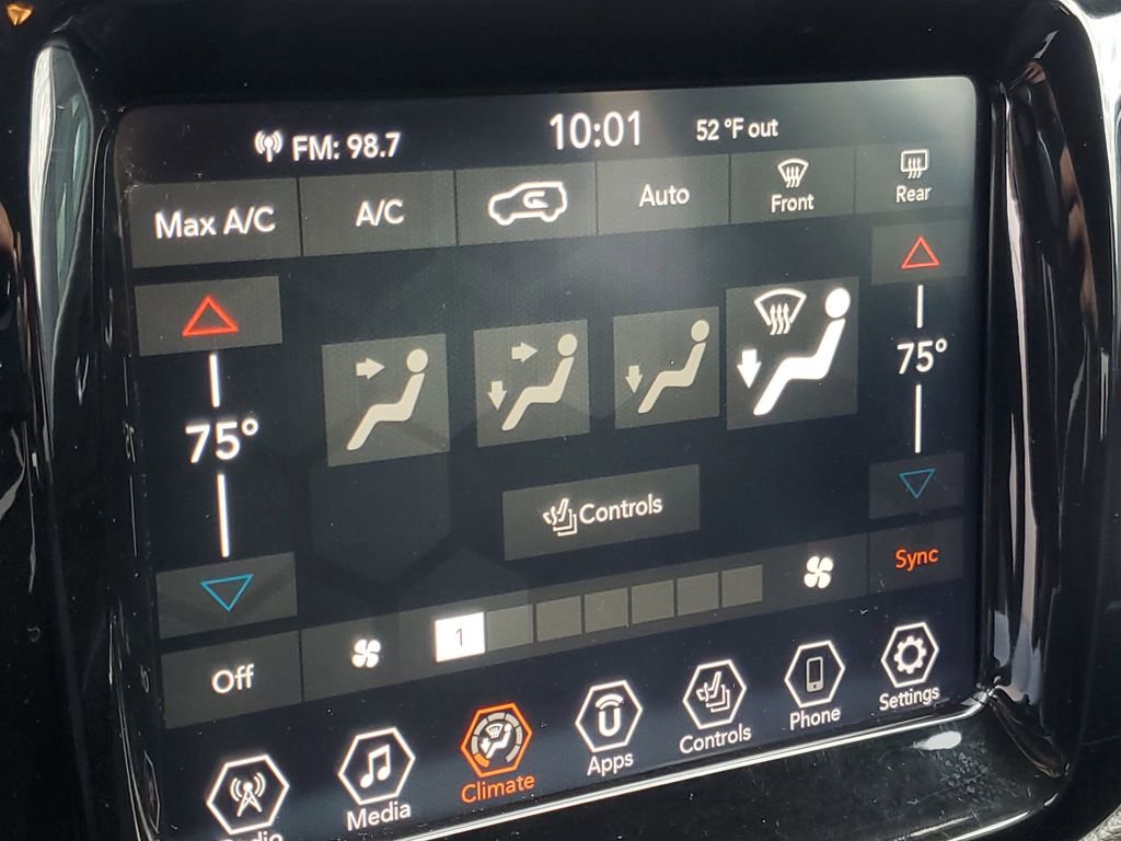 Used 2019 Jeep Compass Limited image 23