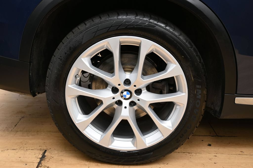Used 2022 BMW X5 xDrive40i AWD/4WD image 13
