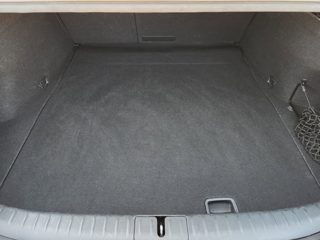 Used 2023 Genesis G70 2.0T AWD/4WD image 37