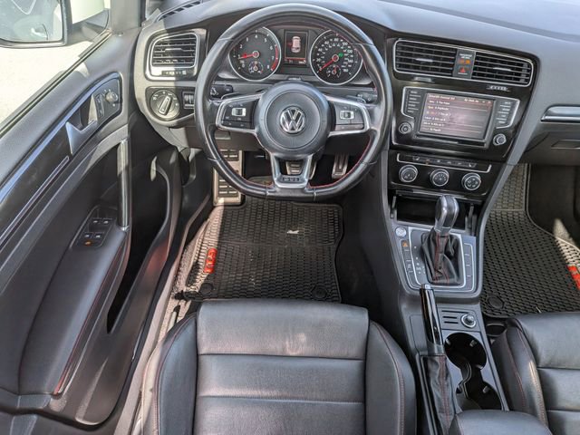 Used 2017 Volkswagen GTI SE image 16