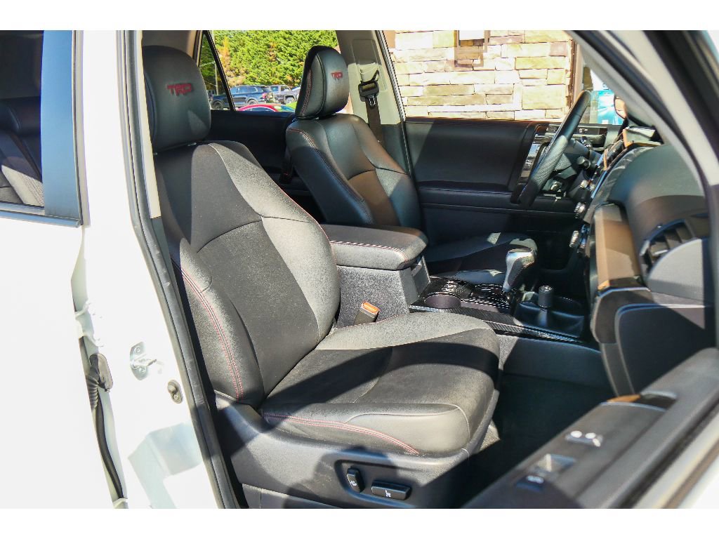 Used 2021 Toyota 4Runner TRD Off-Road Premium w/ Moonroof Package AWD/4WD image 15