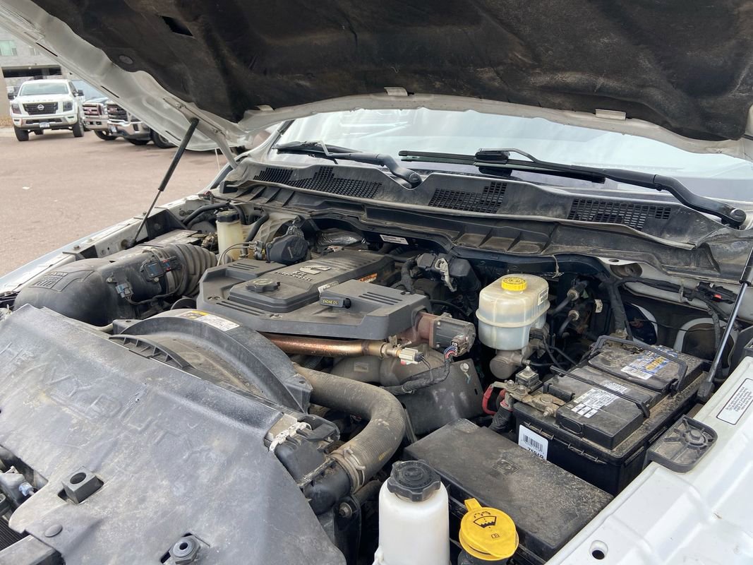 Used 2015 RAM 3500 SLT w/ Cold Weather Group image 16