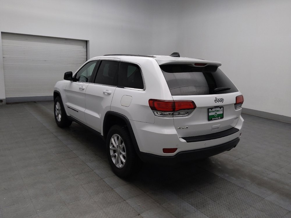 Used 2022 Jeep Grand Cherokee Laredo E AWD/4WD image 5
