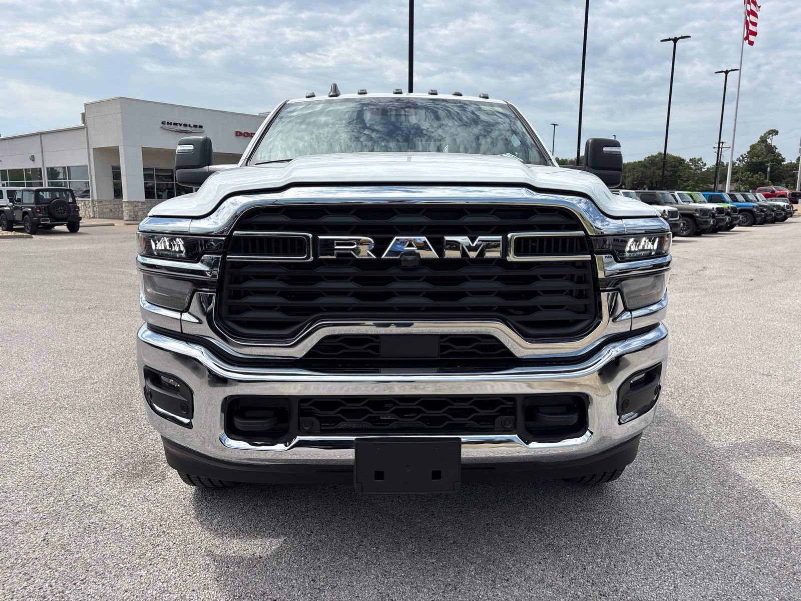 New 2026 RAM 2500 Tradesman AWD/4WD image 9