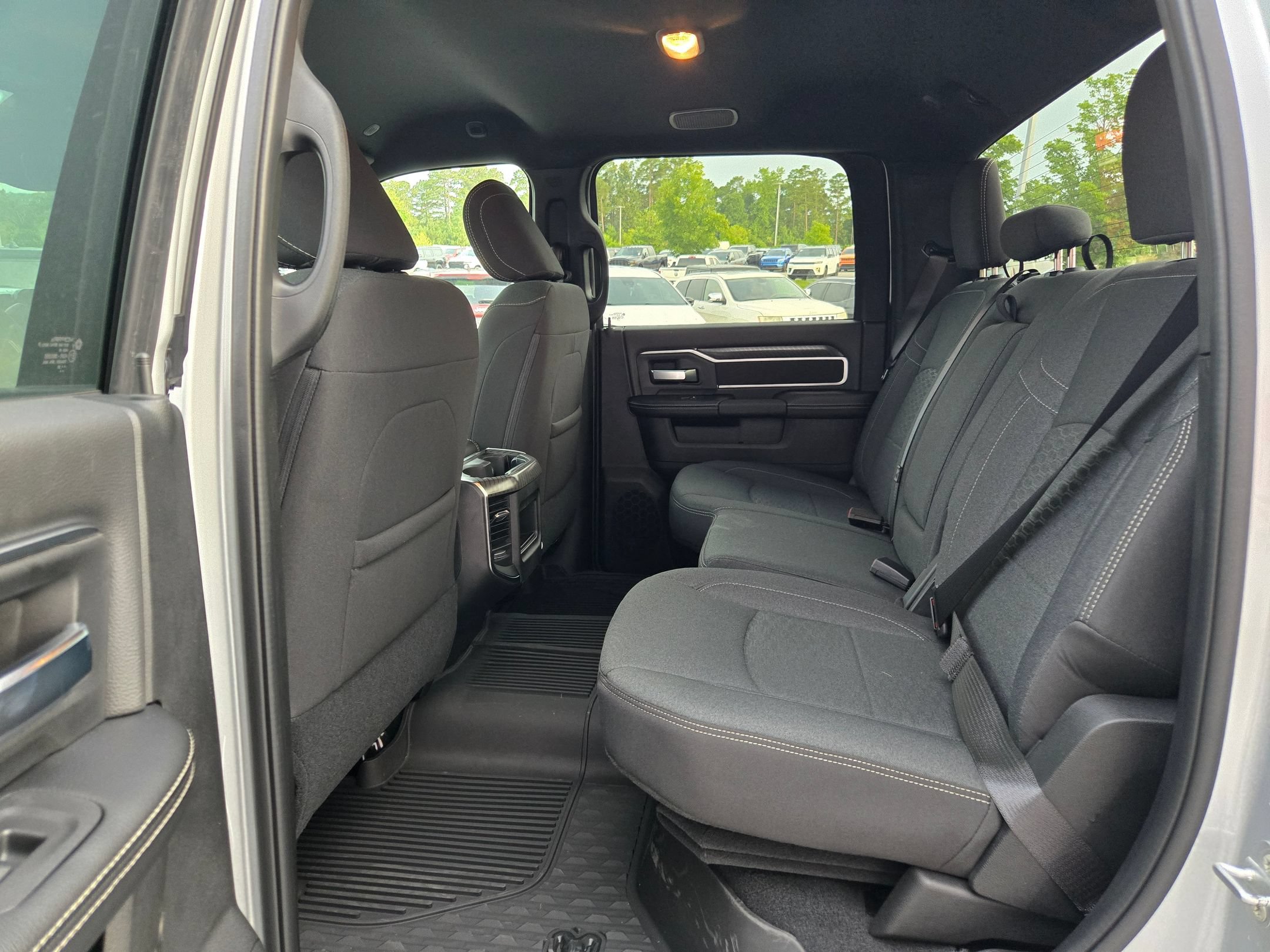 New 2026 RAM 2500 Big Horn AWD/4WD image 32