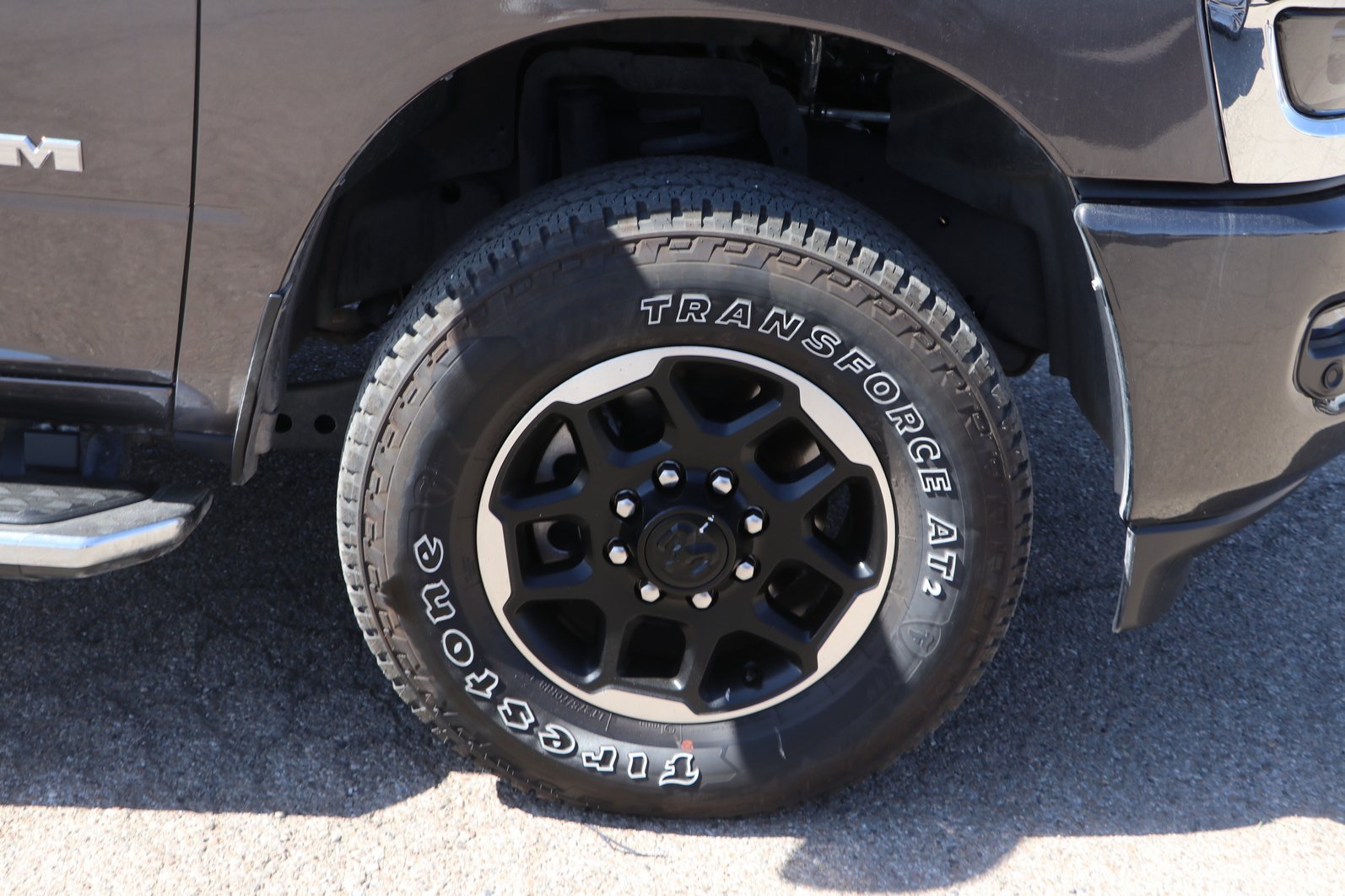 Used 2025 RAM 3500 Laramie AWD/4WD image 9