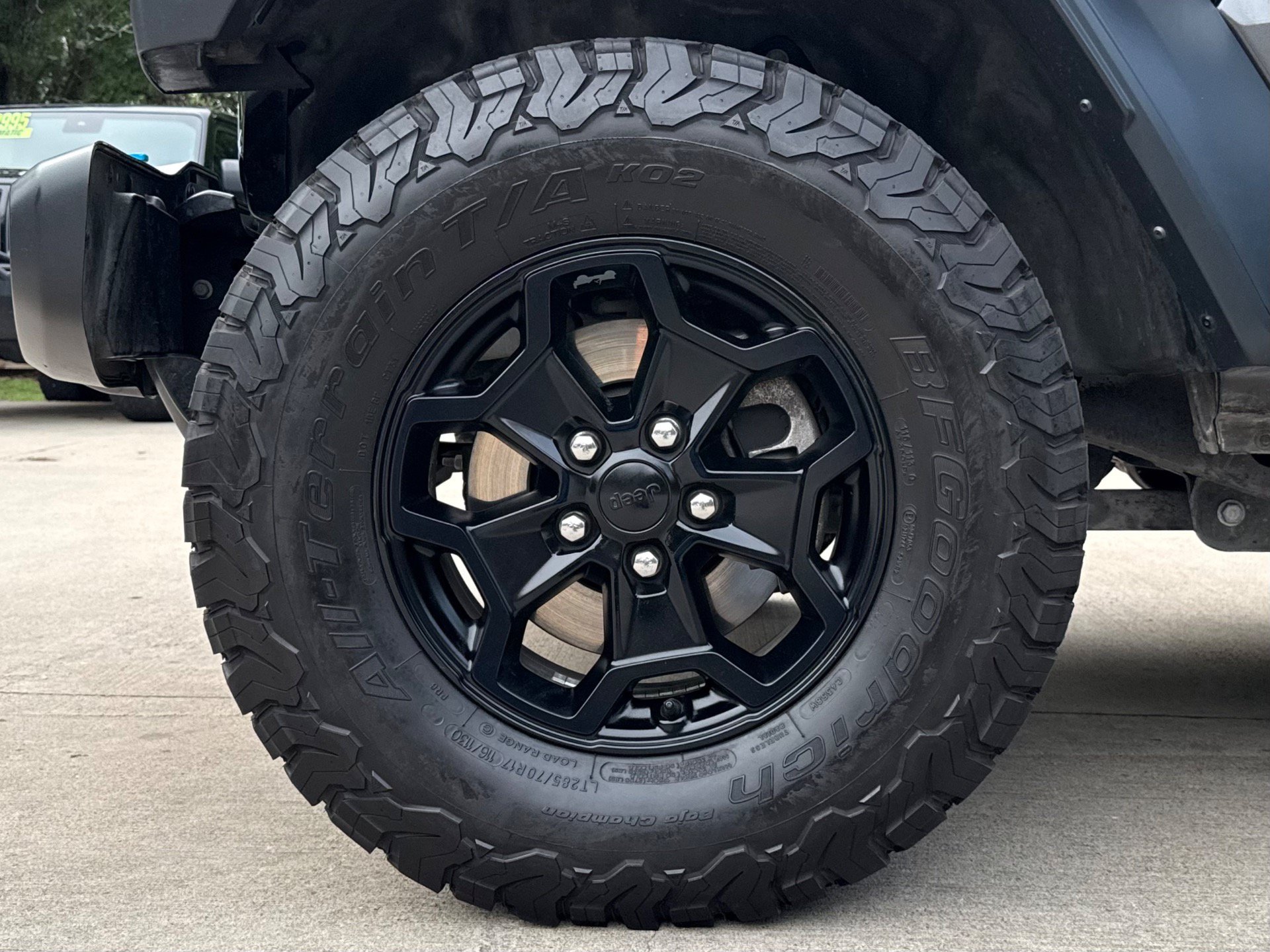 Used 2023 Jeep Wrangler Unlimited AWD/4WD image 5