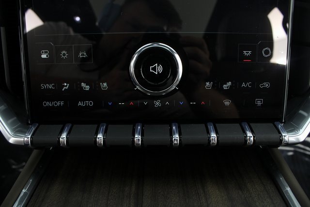 New 2026 GMC Acadia Denali Ultimate image 8