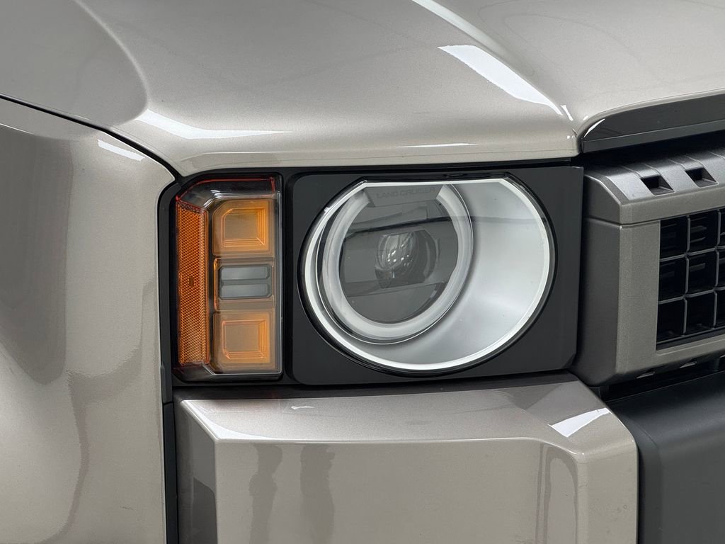 Used 2024 Toyota Land Cruiser image 36