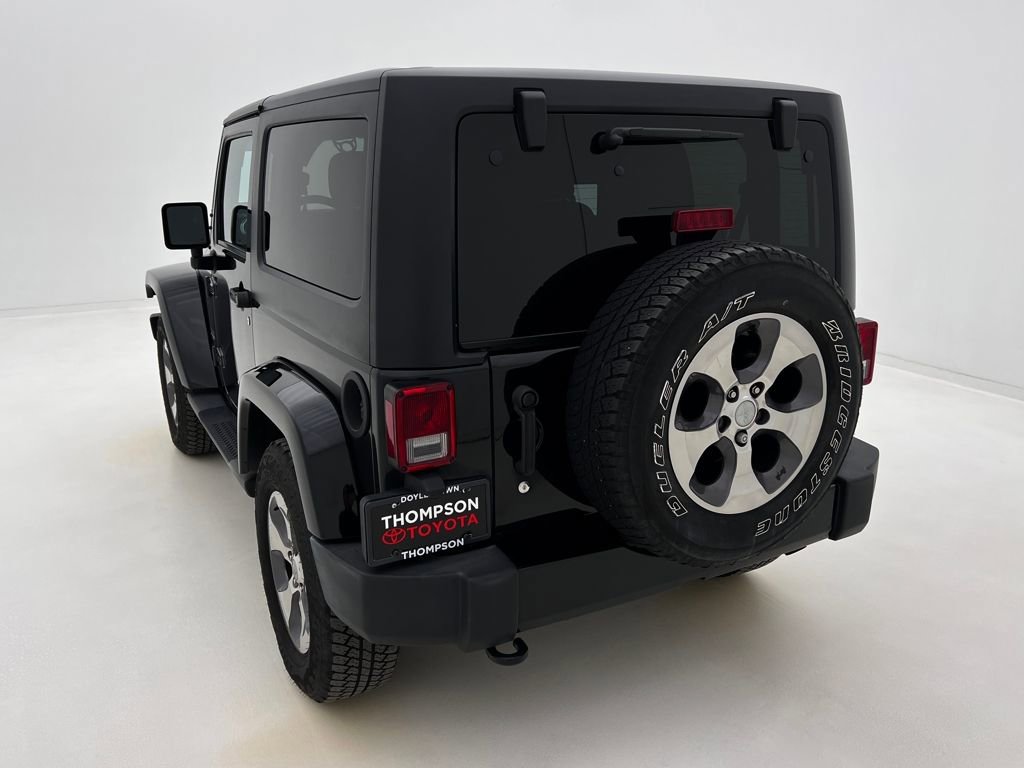 Used 2017 Jeep Wrangler Sahara w/ Connectivity Group image 8