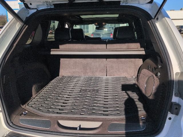 Used 2018 Jeep Grand Cherokee Overland w/ Trailer Tow Group IV image 5