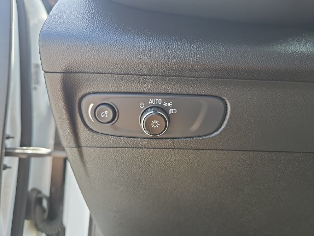 Certified 2022 Buick Envision Preferred FWD image 24