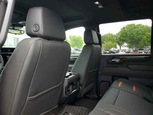 New 2026 GMC Sierra 2500 AT4 w/ AT4 Premium Plus Package AWD/4WD image 11