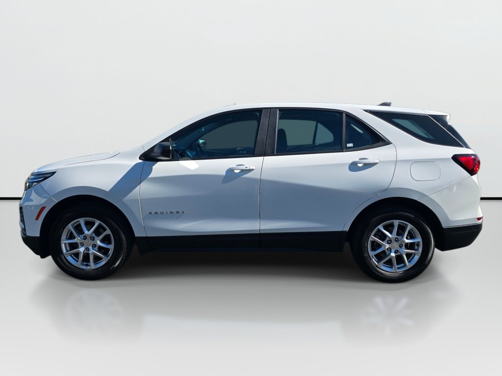 Used 2024 Chevrolet Equinox LS FWD image 4