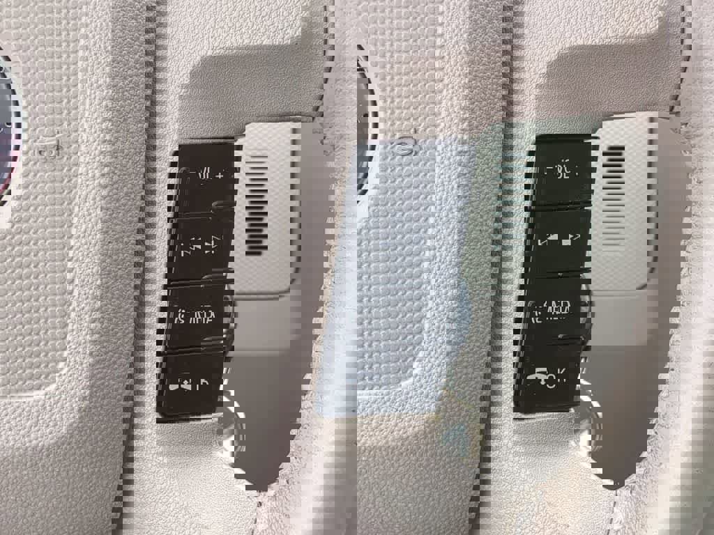 Used 2009 Mercury Mariner 2WD image 23