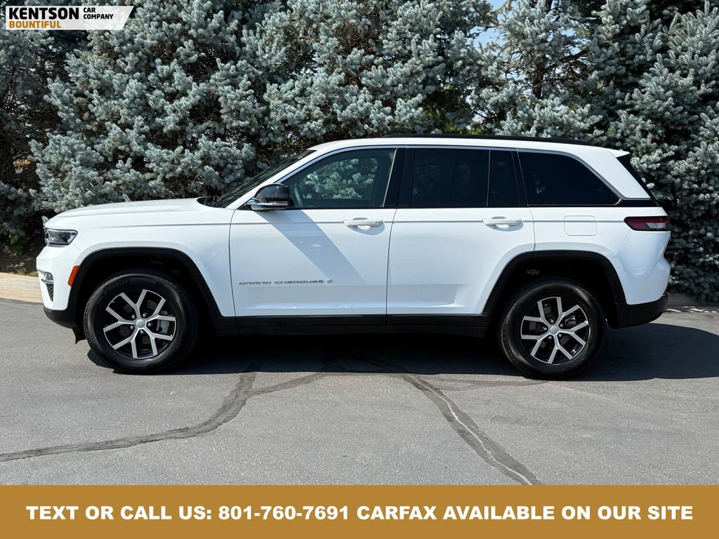 Used 2024 Jeep Grand Cherokee Limited image 3