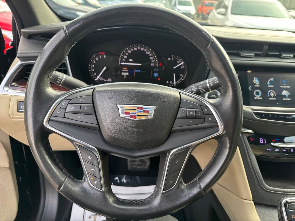 Used 2018 Cadillac XT5 Luxury w/ Driver Awareness Package image 29