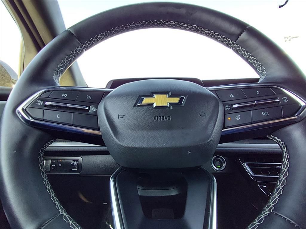 Used 2024 Chevrolet Traverse LT FWD image 18