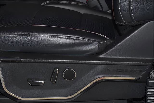 Used 2023 Ford F150 Lariat w/ Equipment Group 502A High image 14