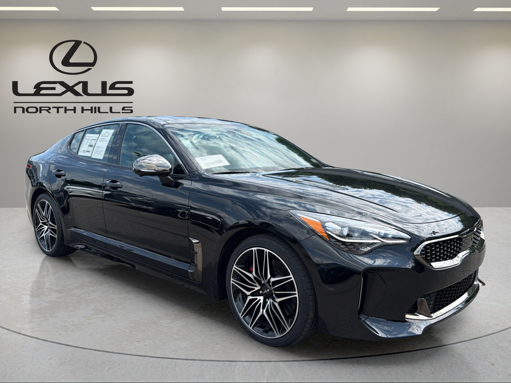 Used 2022 Kia Stinger GT2 AWD/4WD video 4