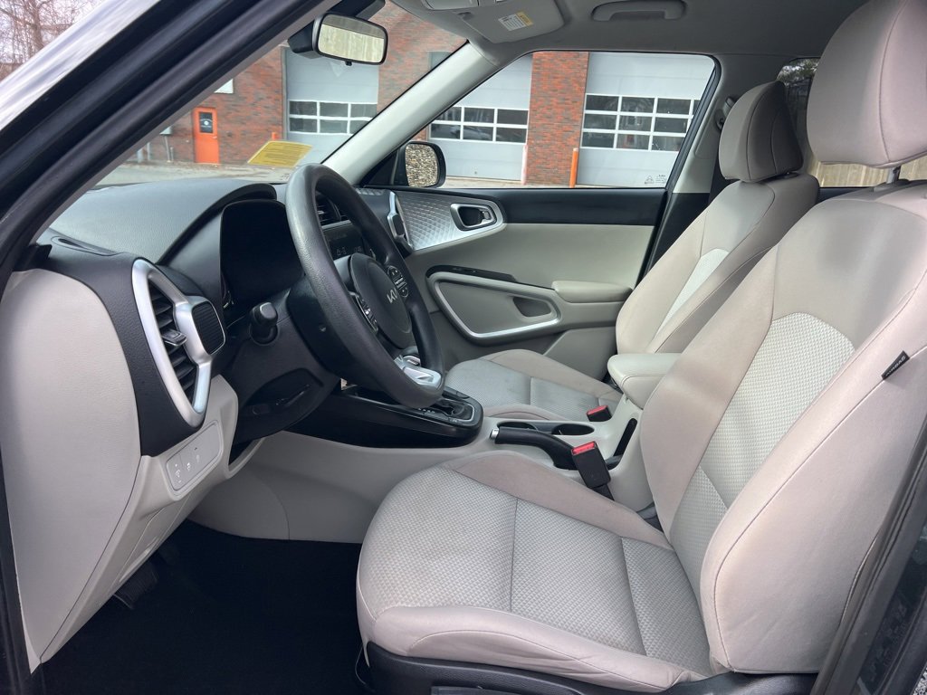 Certified 2023 Kia Soul LX image 11