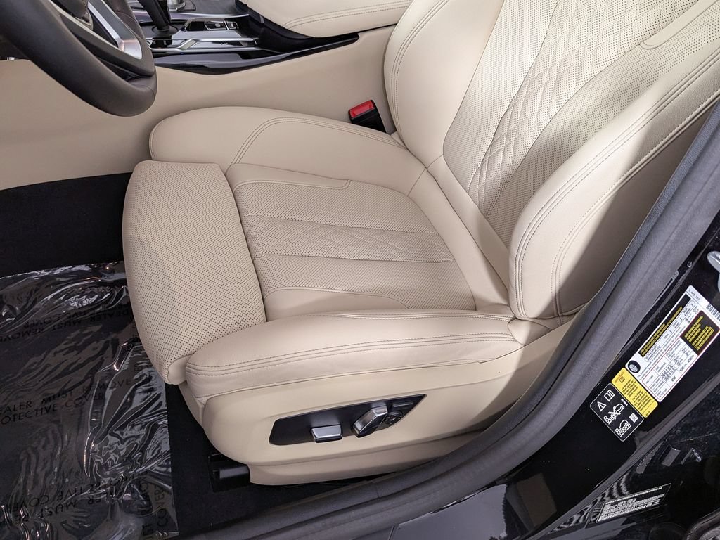 Used 2023 BMW 530i xDrive w/ Premium Package AWD/4WD image 18