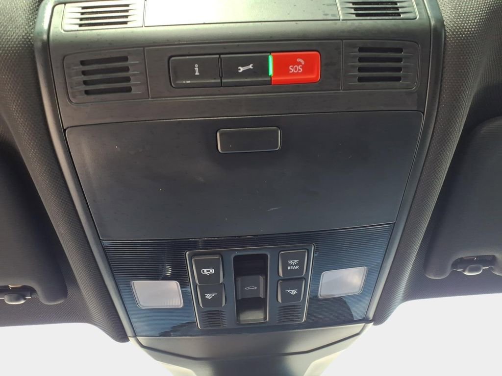 Certified 2025 Volkswagen Jetta GLI Autobahn w/ GLI Black Package image 26