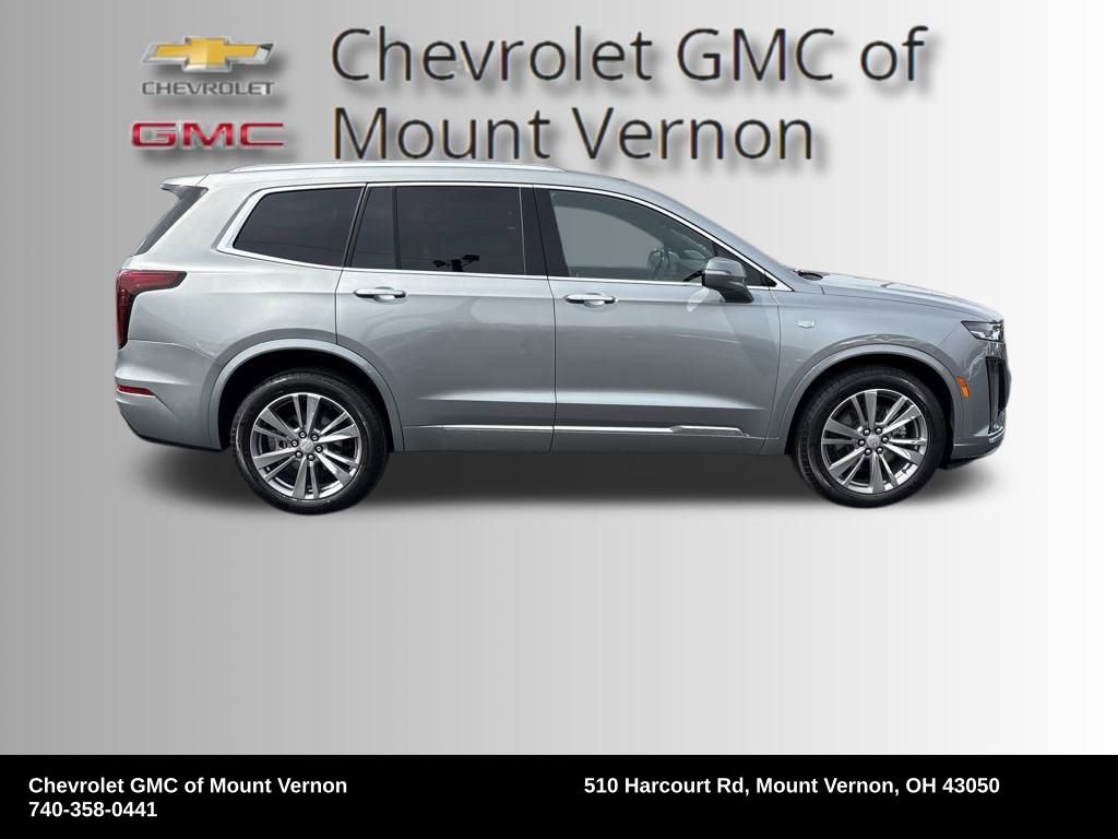 Used 2025 Cadillac XT6 Premium Luxury image 32