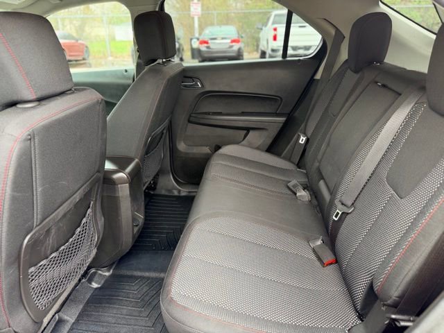 Used 2015 Chevrolet Equinox LT w/ Chrome Appearance Package image 24