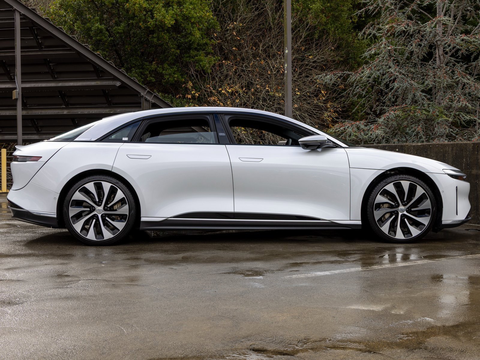 Used 2022 Lucid Air Grand Touring image 12