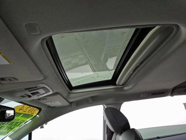 Certified 2024 Toyota Sienna XLE image 32