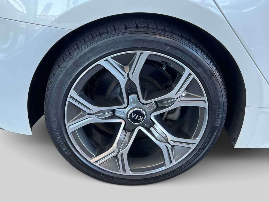 Used 2021 Kia Stinger GT-Line AWD/4WD image 7