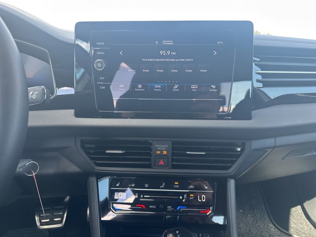 Used 2025 Volkswagen Jetta Sport FWD image 21