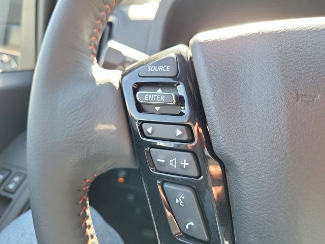 Used 2025 Nissan Frontier Pro-X RWD image 24