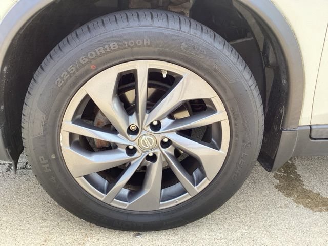 Used 2016 Nissan Rogue SL w/ SL Premium Package AWD/4WD image 5