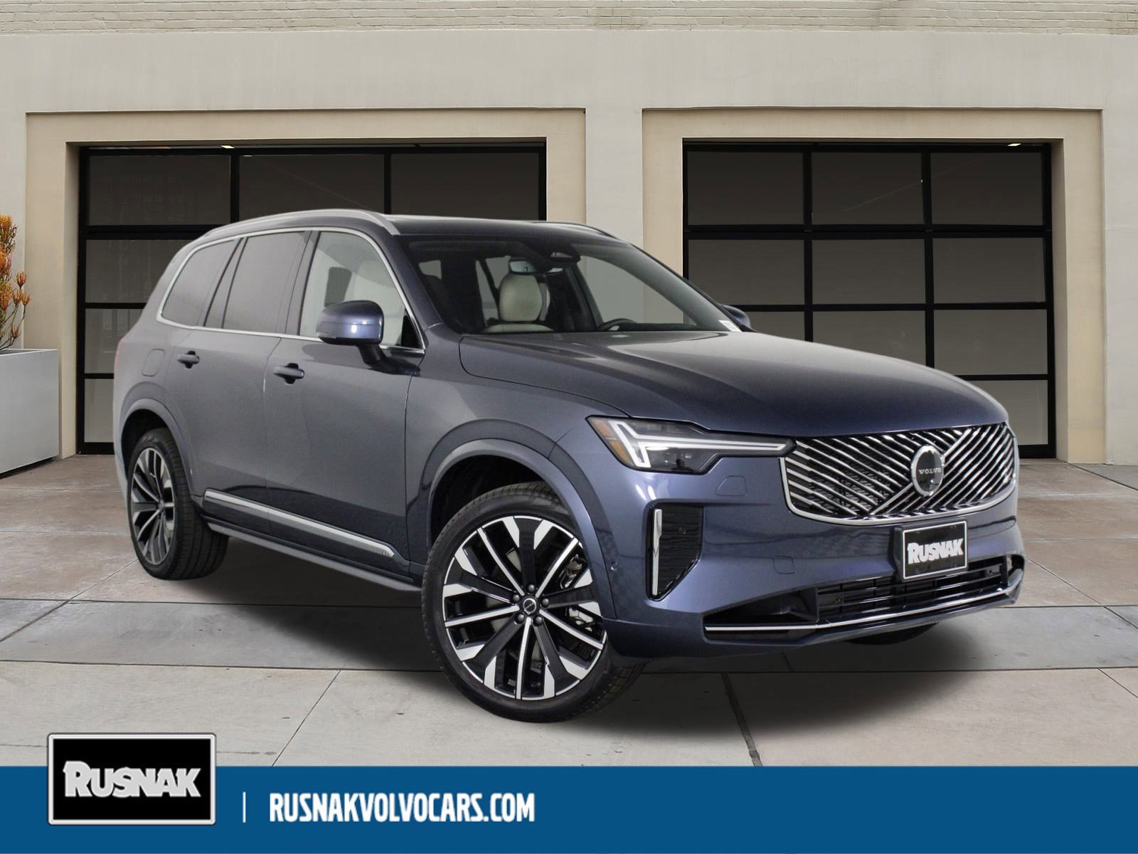 New 2026 Volvo XC90 T8 Ultra image 1