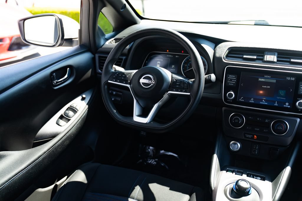 Used 2024 Nissan Leaf S FWD image 9