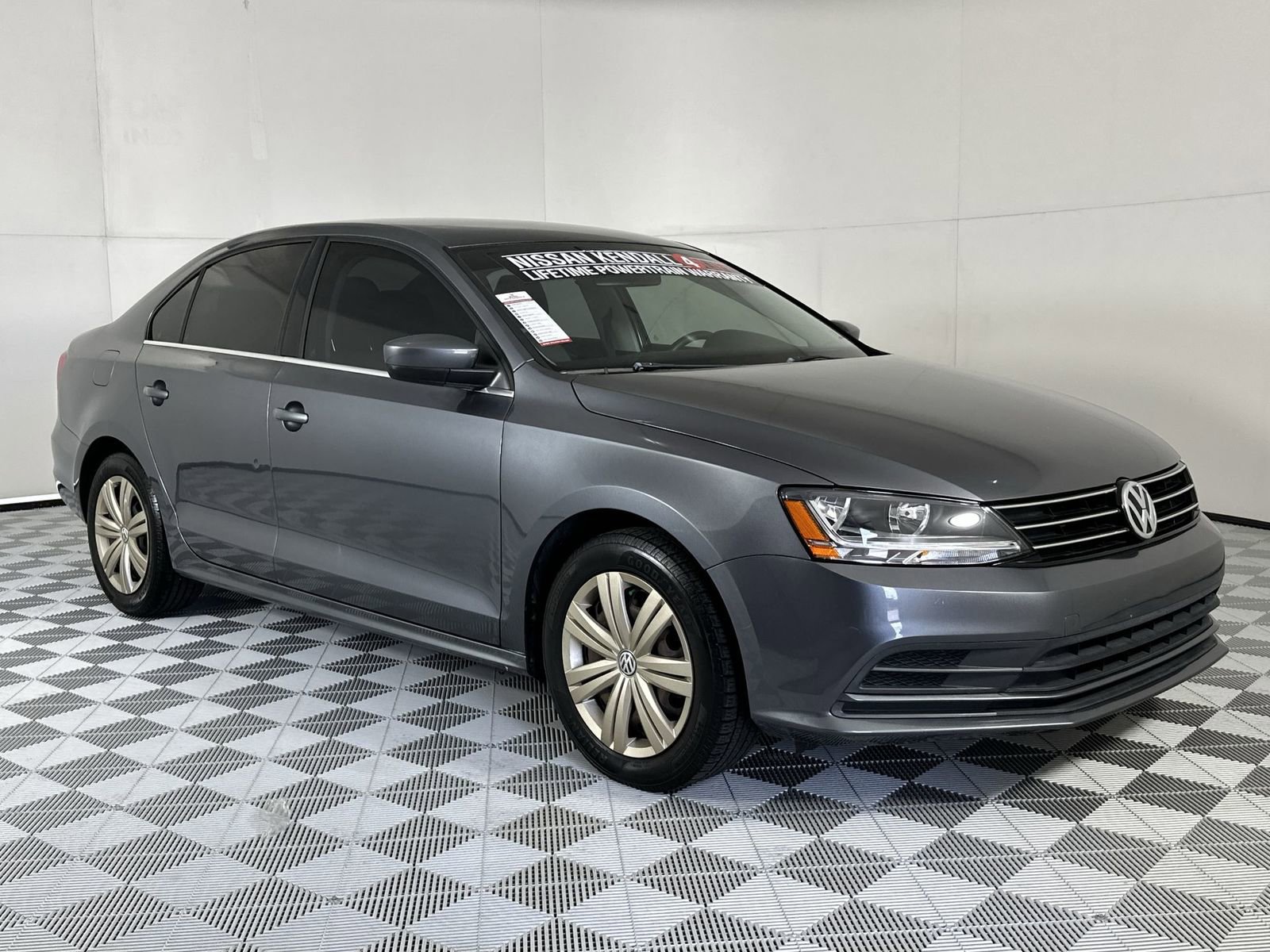 Used 2017 Volkswagen Jetta S FWD image 2