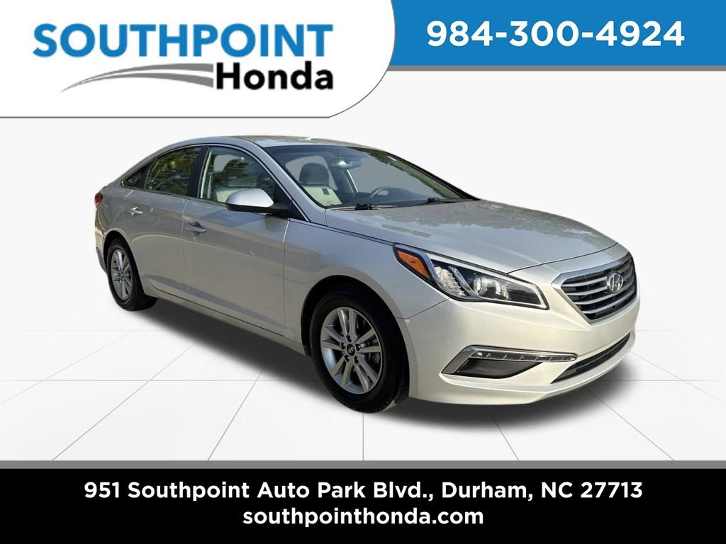 Used 2015 Hyundai Sonata SE w/ Option Group 09