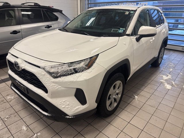 Used 2023 Toyota RAV4 LE image 2