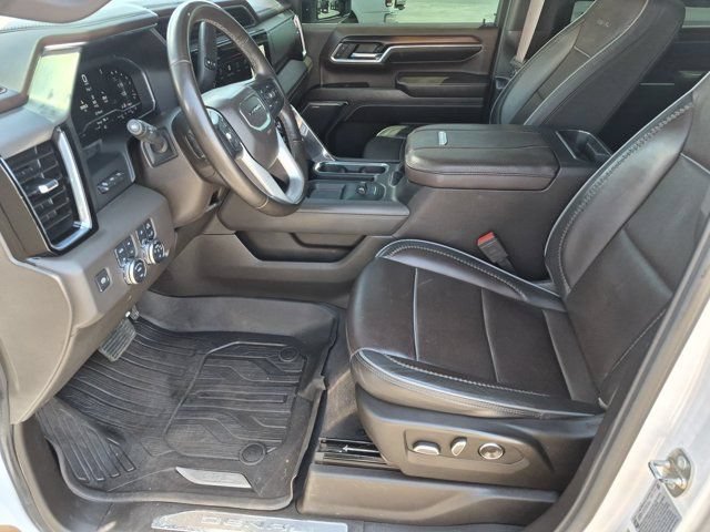 Used 2024 GMC Sierra 3500 Denali w/ Denali Reserve Package AWD/4WD image 10