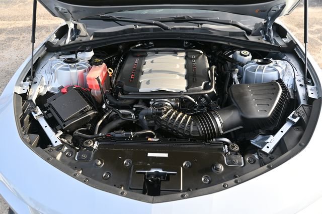 Used 2018 Chevrolet Camaro SS image 21