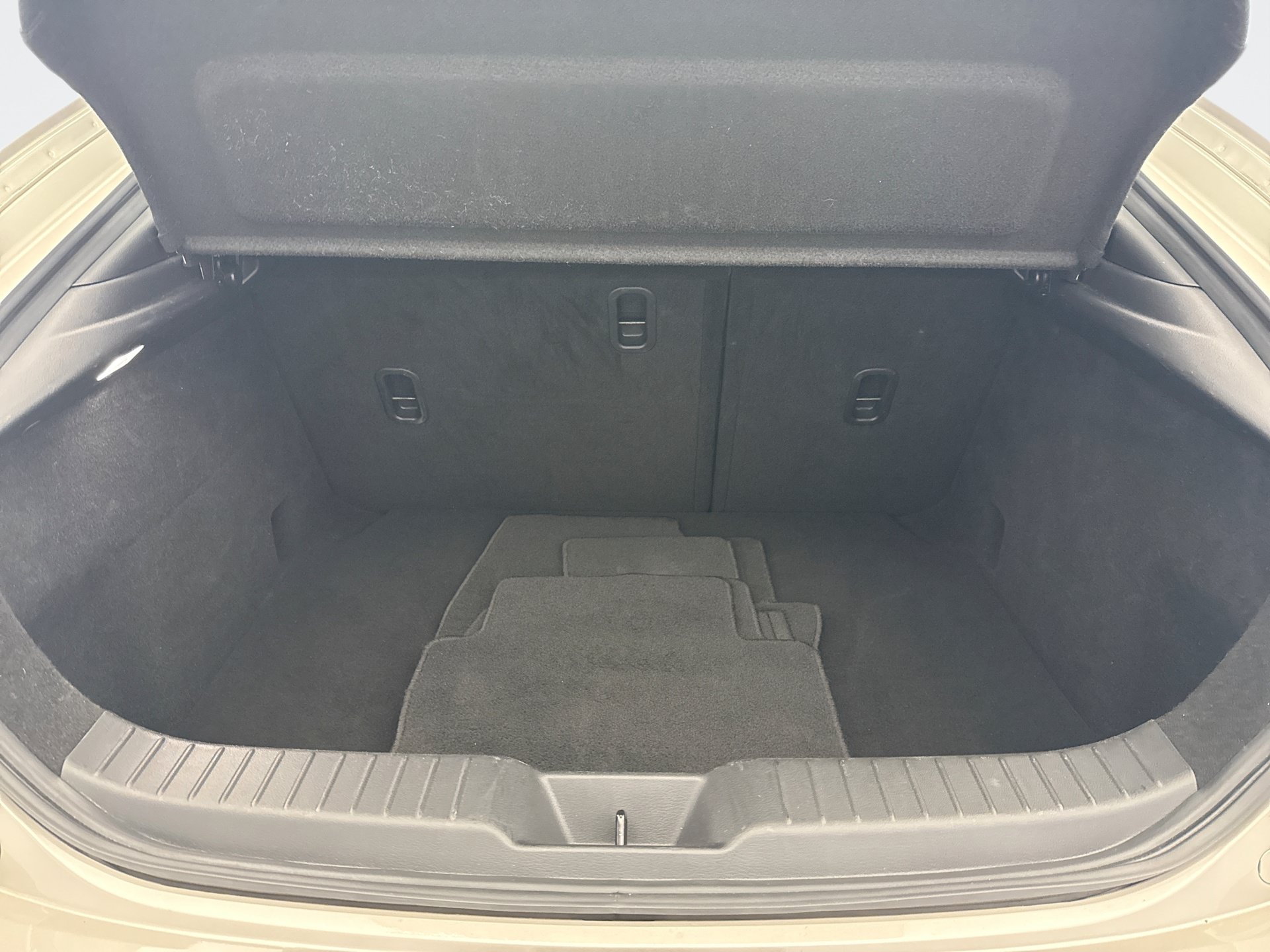 Used 2025 MAZDA MAZDA3 s Sport FWD image 18