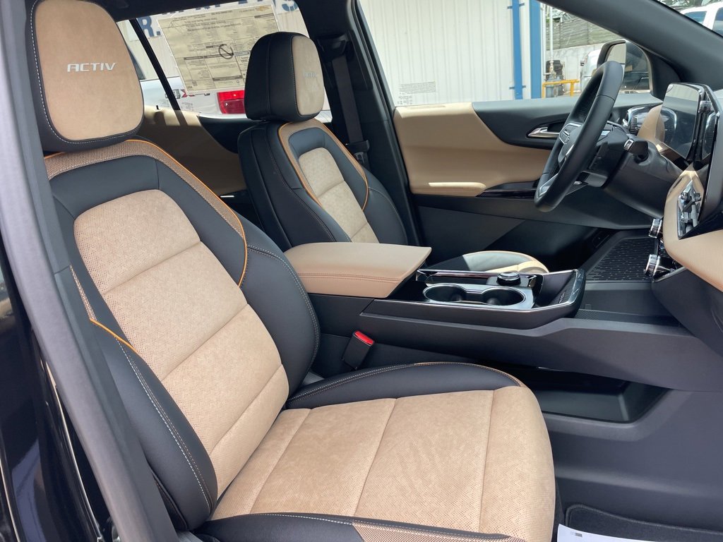 New 2026 Chevrolet Equinox ACTIV w/ Convenience Package III image 18