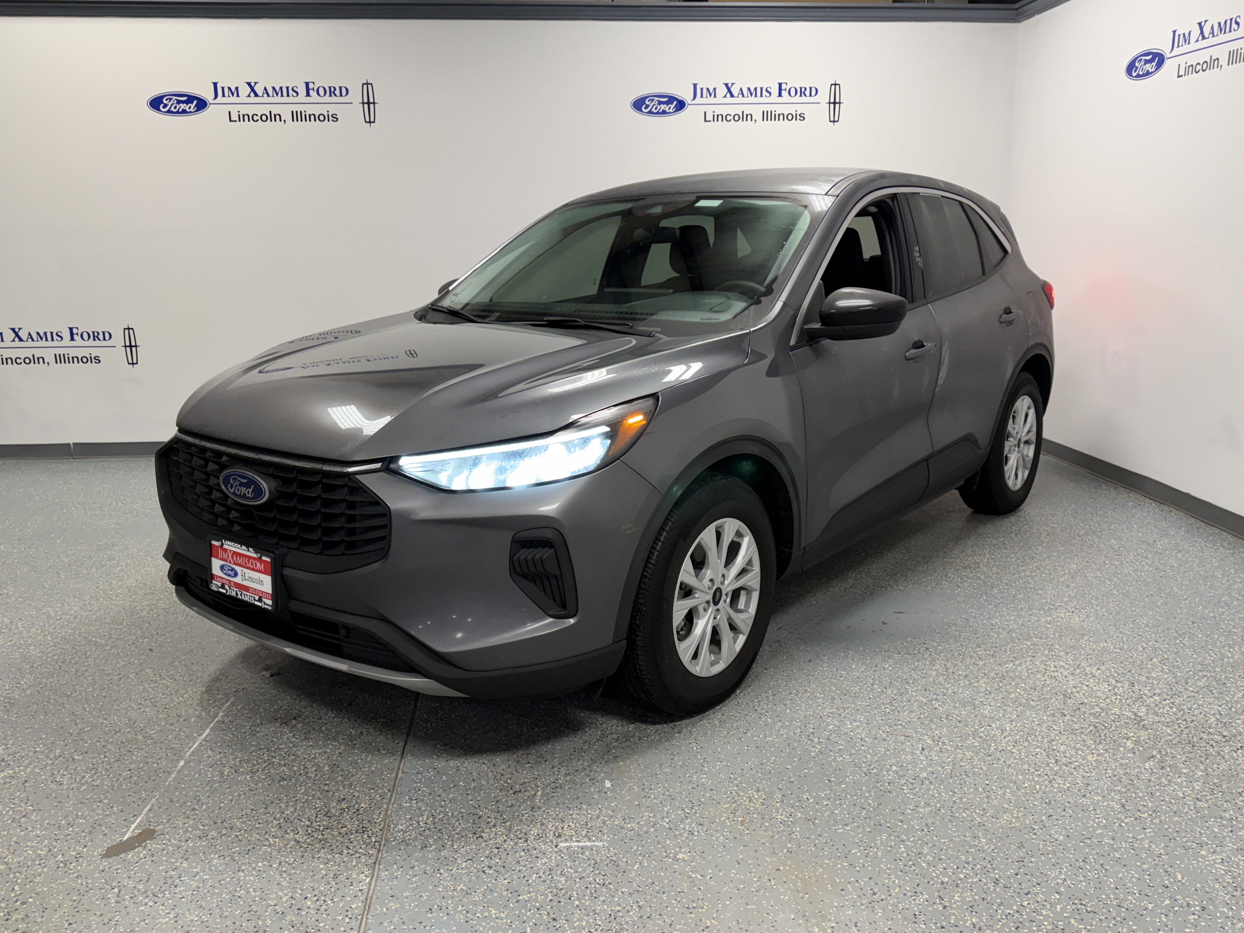 Used 2024 Ford Escape Active w/ Tech Pack #1 image 3